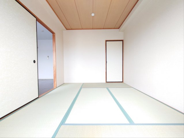 ヴィラ狭山の和室