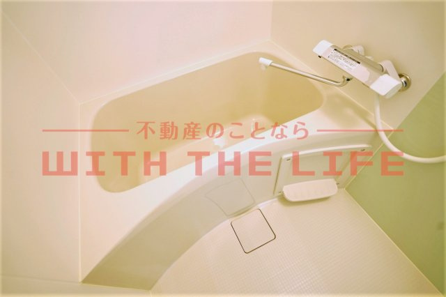 ＣＢ鳥栖フェリーチェ【キャッシュバック対象】の浴室|ゆったり過ごせるお風呂です