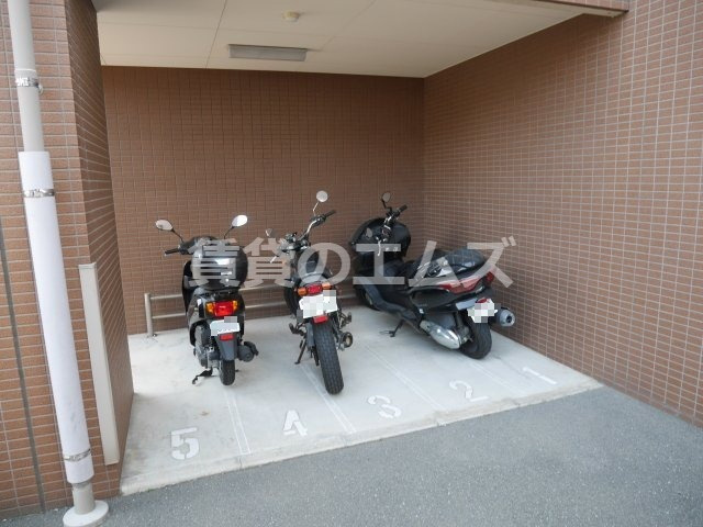 【その他共用部分】 | ルモール大橋 | ルモール大橋のバイク置き場
