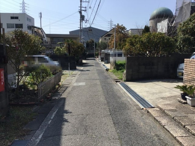 海南市船尾・土地・56714の前面道路含む現地写真