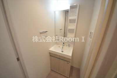 【洗面所】 | プランドール北浜 | 広い洗面スペース