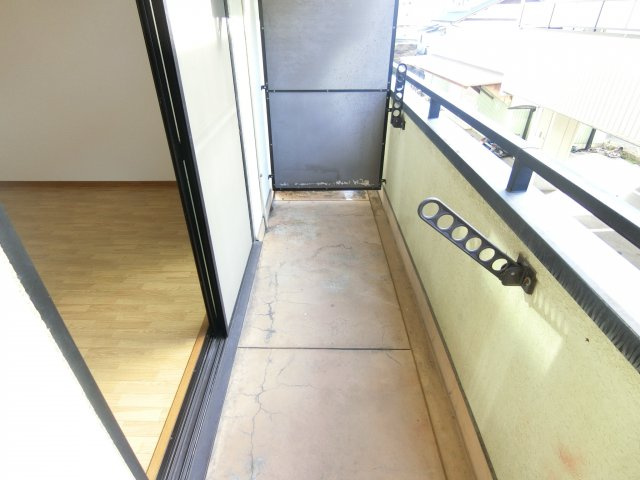 ベルメゾン一須賀Ⅰ号館のバルコニー