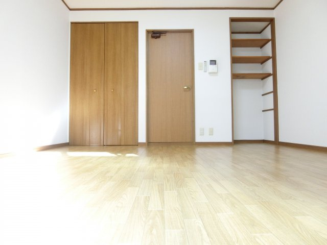 ベルメゾン一須賀Ⅰ号館の洋室