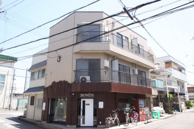 東大阪市小若江３丁目の賃貸マンションの外観