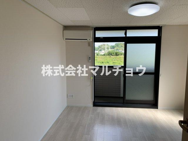 リバーサイドの居間・リビング|ゆったりとした居間です