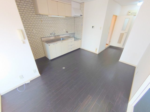 【居間・リビング】 | UJビル宝塚　ユナイテッドジェイズビル宝塚