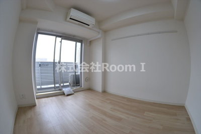 【居間・リビング】 | プレサンス北浜パレス | リビングです