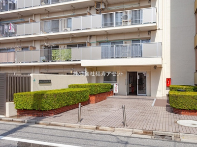 【エントランス】 | ≪広々専用庭付き角住戸≫コープ野村綾瀬