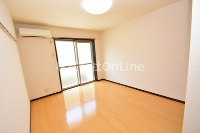 【居間・リビング】 | アルベージュ八戸ノ里Ⅱ番館