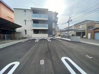 【駐車場】