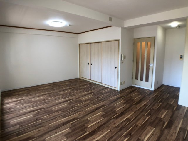 友井グレイスの居間・リビング