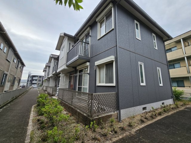 パークス・ワンの外観|シックな外観です