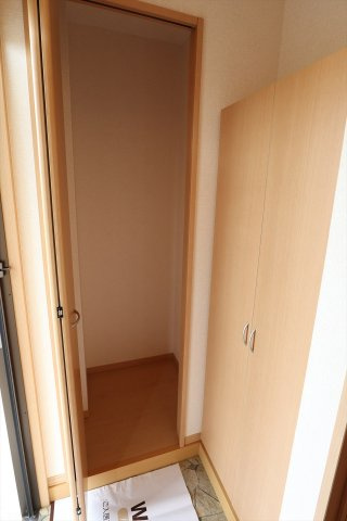 クレールレセンテA棟の収納