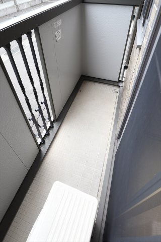 クレールレセンテA棟のバルコニー