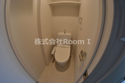 【トイレ】 | スプランディッド淀屋橋DUE | 清潔感のあるトイレです