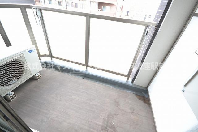 ラ・フォルム本町ウエストのバルコニー