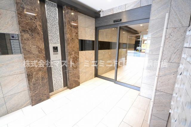 ラ・フォルム本町ウエストのロビー