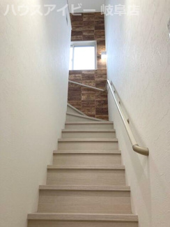 【内装】 | 揖斐郡池田町　中古住宅　お車スペース5台可能！倉庫、カーポート付いてます♪太陽光発電10KW搭載！！ | 揖斐郡池田町　中古住宅　お車スペース5台可能！倉庫、カーポート付いてます♪太陽光発電10KW搭載！！