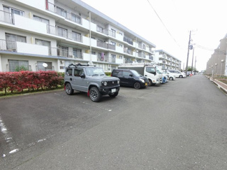 【駐車場】 | 平置き駐車場です。