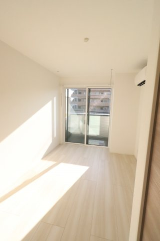 amenity新杉田の居間・リビング