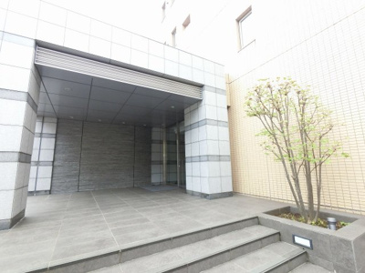 【エントランス】 | ルネ横浜上大岡 | エントランス部分です。