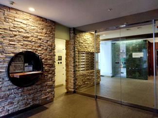 【エントランス】