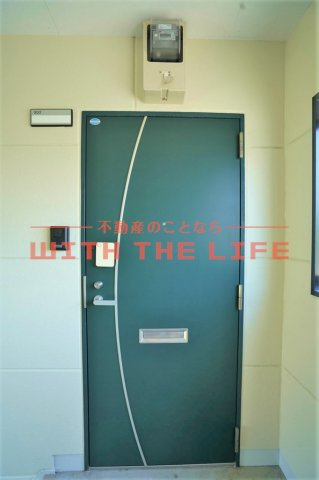 川島ハイツ【キャッシュバック対象】の玄関|収納もある玄関です