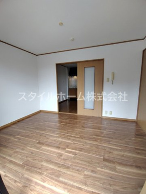 【内装】 | サンライズ往完 | 別部屋写真です。