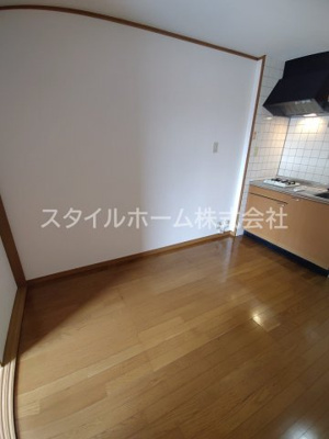 【居間・リビング】 | サンライズ往完 | 別部屋写真です。