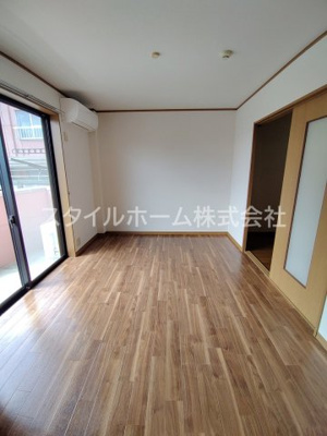 【居間・リビング】 | サンライズ往完 | 別部屋写真です。