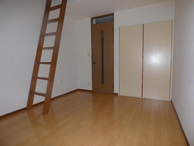 カサフローラ安斉の居間・リビング