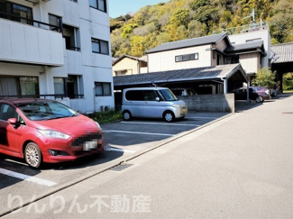【駐車場】 | 駐車場完備です　駐車しやすいじょ
