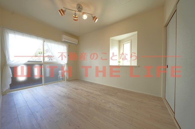 グレースコーポ合川【キャッシュバック対応物件】の玄関|収納もある玄関です