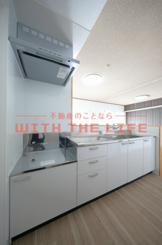 サンヒルズ花畑【キャッシュバック対象物件】のキッチン|コンパクトなキッチンで掃除もラクラク