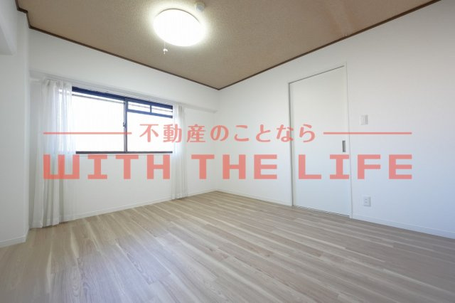 サンヒルズ花畑【キャッシュバック対象物件】の洋室|ゆったりした洋室です