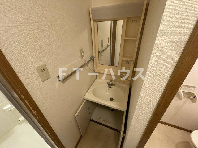 ラピスラズリ前原西の洗面所