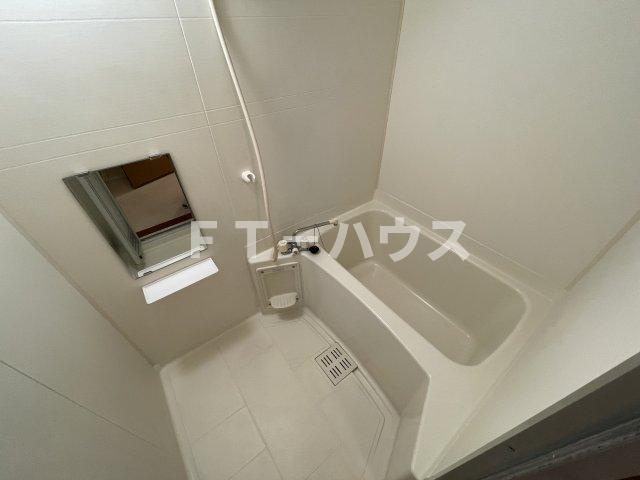 ラピスラズリ前原西の浴室