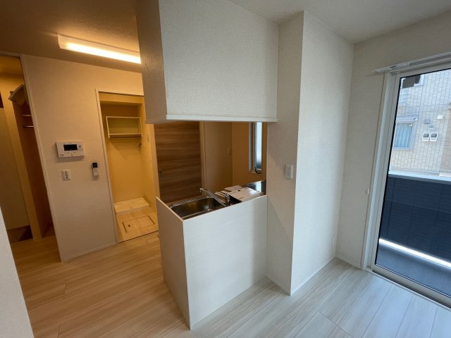 Felicidadeの内装|カウンターキッチン