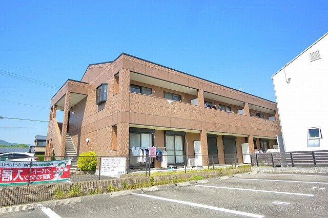 メゾン・セピアの外観|お洒落な外観です。