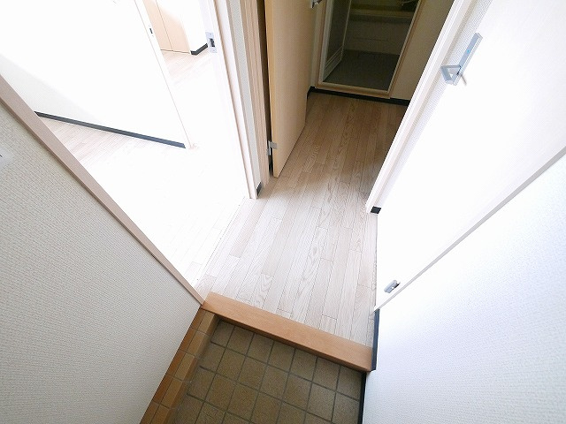 木津川プレイスの玄関|きれいな玄関です