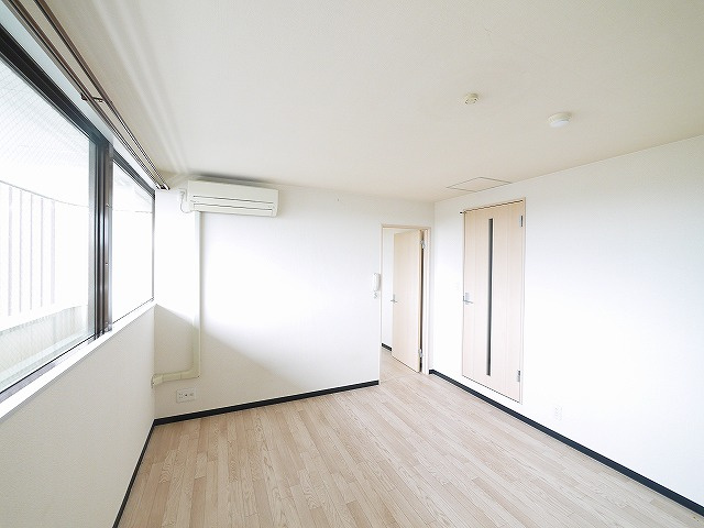 木津川プレイスの居間・リビング|ゆったり過ごせるリビングです