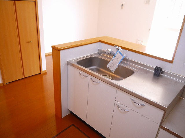コンフォート浅古Ⅱのキッチン|キッチンでお料理をお楽しみください