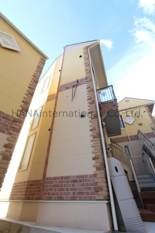 ユナイト追浜バリエールの外観