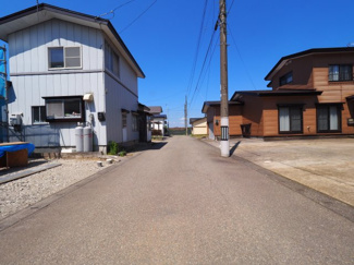 【前面道路含む現地写真】