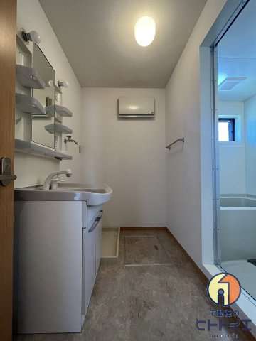 セジュール・シャイニングＣ棟の洗面所|使いやすい洗面所です