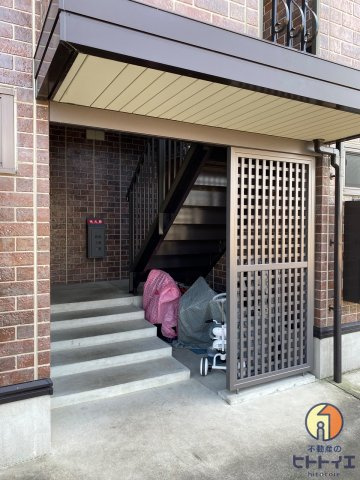 セジュール・シャイニングＣ棟のエントランス|毎日通るエントランスはこのようになっています