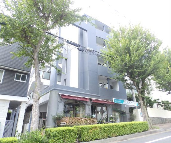 サンクラッソ阪急六甲駅前EASTの外観