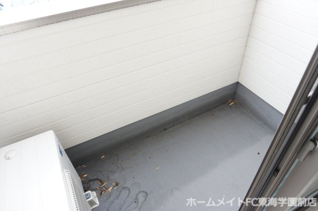 熊本市中央区壺川２丁目のアパートのバルコニー