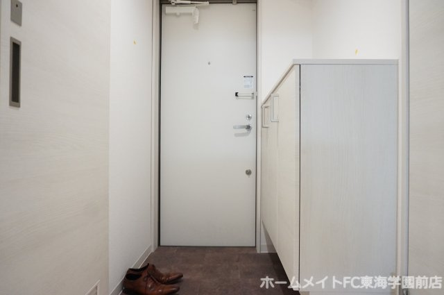 熊本市中央区壺川２丁目のアパートの玄関
