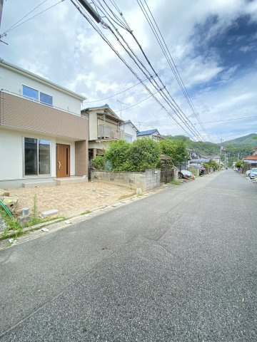 新築戸建　　　安東5丁目の前面道路含む現地写真